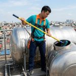 Vệ sinh bồn nước inox đúng cách để có nguồn nước sạch